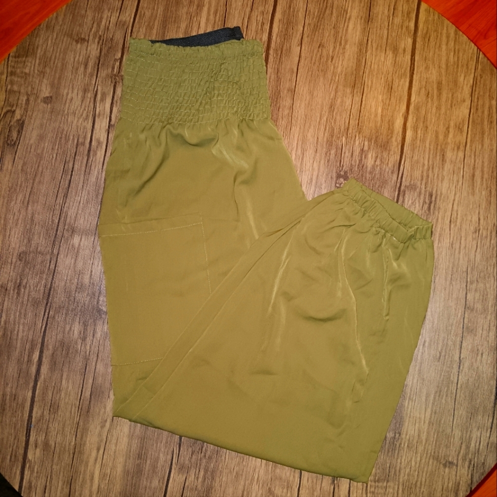 Cupshe Smocked Waist Jogger Pants Size M